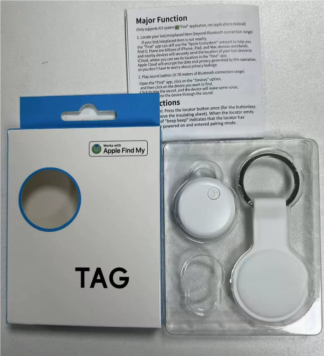Track your cat with a reflective waterproof AirTag collar holder – safe and comfortable.